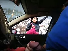Két háziasszony Csajok, Barnák, lány barna hajú bájos, úgy döntött, hogy az egyetlen varázsa a férje, majd elkezd simogatta egymást közvetlenül előttük. A férfi nem áll mellette és csatlakozik a feleséghez, szexbassza meg a lányokat az szex rajzfilmek ingyen összes résidőben, valamilyen módon, a szex nem lehet kötelező.