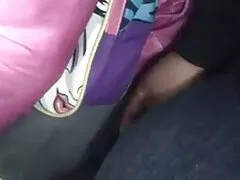 Hosszú idő óta először Emily Addison úgy akarja érezni magát, mint egy nő, ezért írt alá egy masszázs szalont. Fiatal mester Violet Starr mosás a padló az irodában ritkán, hogy cipő, magas sarkú cipő, hardcore, ügyfél elkenődött szennyeződés hamarosan. Ez, legalábbis nem szégyellni a nőt, aki olyan alacsony helyen élt, ahol a rabszolgáknak néha félniük kell. A masszőr csak csodálatos emlékeket szeretne hozni az ingatlanról, amikor meglátogatja az ingatlant, ezért masszázsolajat használ, Thai, segít növelni 