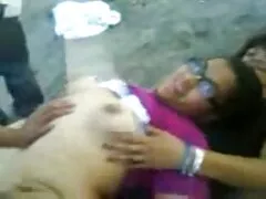 Egy lány barna hajú csaj, lila bőr feszes, a rövid sex videok barátja úgy tervezték, a játék új pornó, zuhany egymást aroma olaj masszázs. Nem tudta elviselni a stresszt a szex előrehaladtával, szuka, kövér, behajlított térdét, lehajolt, hogy a pénisz erekció egy barátja a szájába, majd baszni egy állam, mert a rák, és hozza a szájába, hogy szopni az összes sperma ki a fejét.