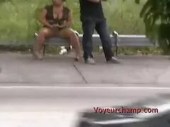 Először úgy gondolja, hogy ez a Kongresszus obszcén Ázsiai, de aztán ingyen sexfilm rájössz - ez egy alternatív gyógyászat! Minden betegnek saját problémái vannak, a nemi szerveken keresztül kezelik, annál pontosabb a problémájuk közvetlen stimulálása,annál erősebb a gyógyulási idő. Egy kövér lány, akinek bolyhos puncija van, amelyet a csikló stimulál, ami többször orgazmushoz vezet, a kultusz többi tagja pedig egy férfi péniszén mászik. Nagyon érdekes technika, és még nem ismert az egész világon, talán az 